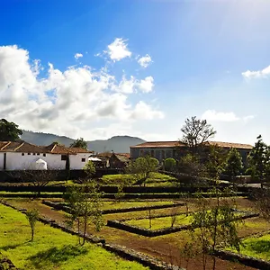 https://senorio-del-valle.in-canary-islands.com